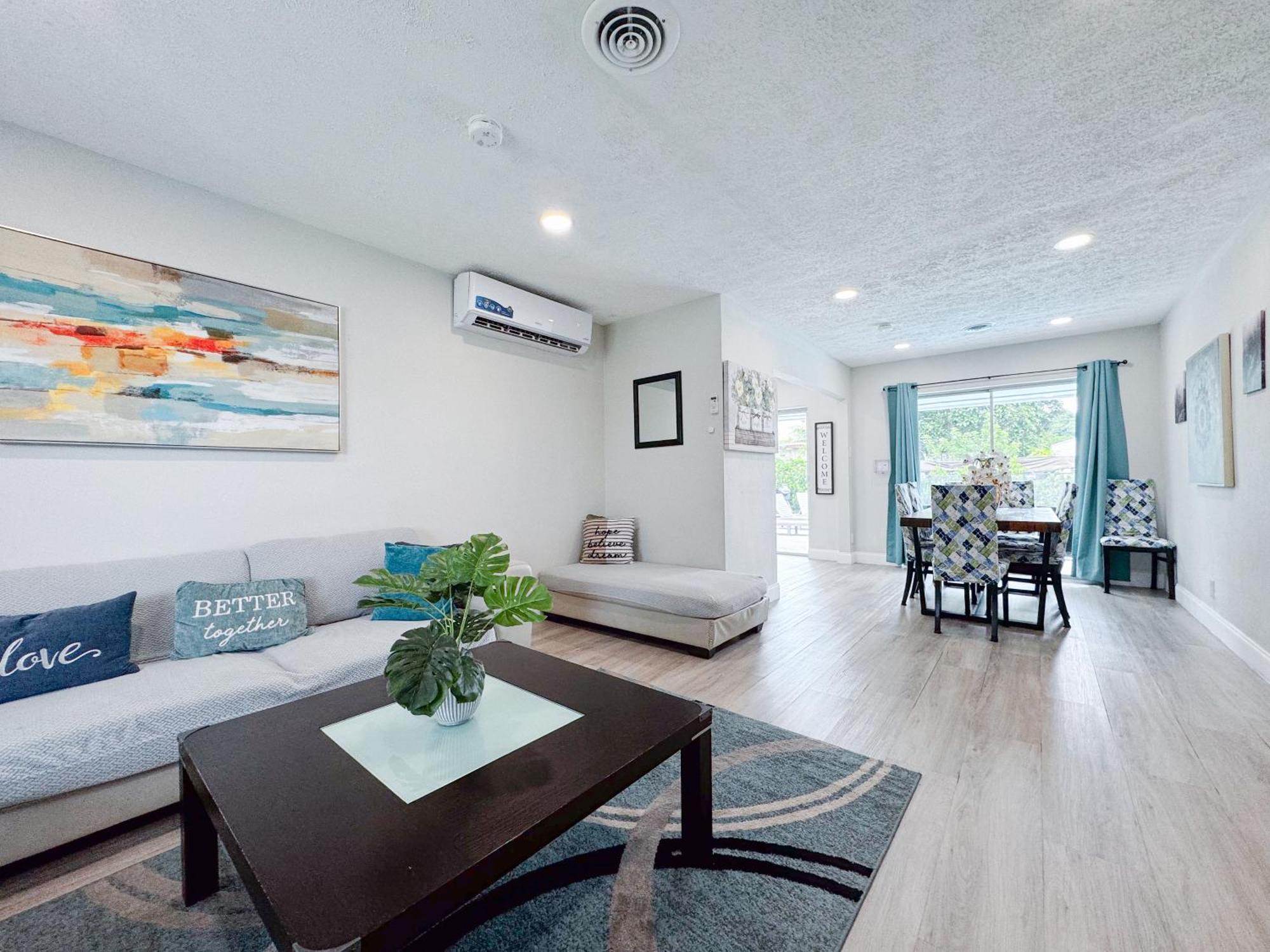 Tropical Villa Pool Courtyard & Garden View Fort Lauderdale Exterior photo